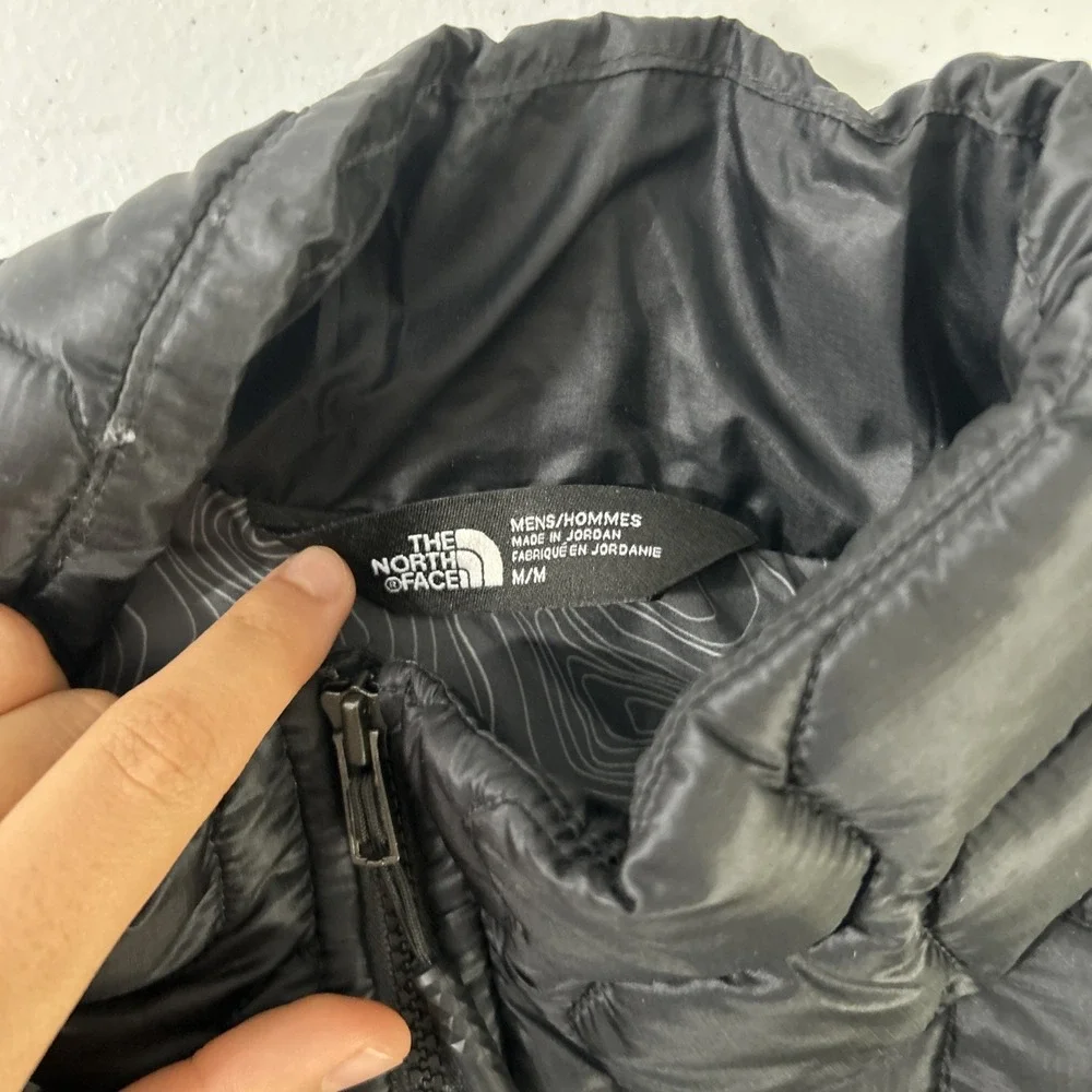 The North Face Thermoball Vest Mens M Black‎ Quilted Puffer Light Outdoor Retro